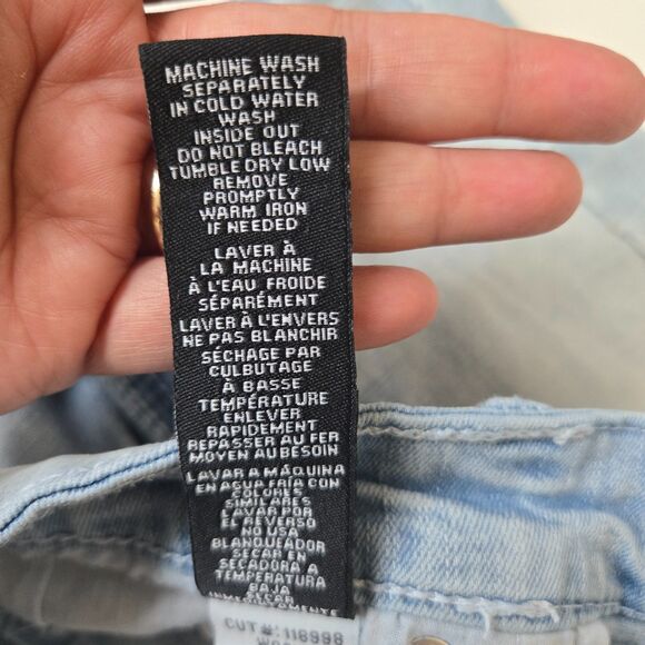 Ariya Jeans Co. Light Wash Denim Shorts Embellished Pockets Size 15/32 - Picture 9 of 13